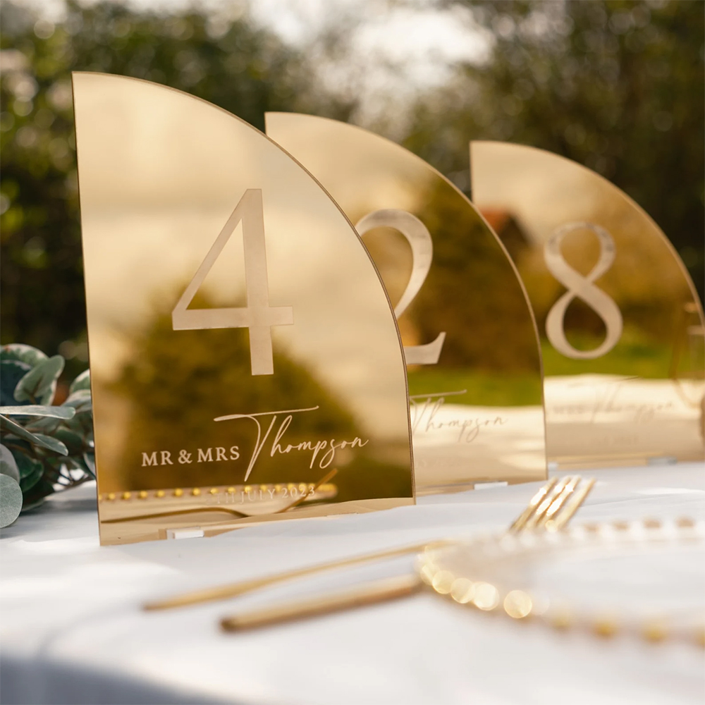 Personalisiertes Hochzeits-Bar – Table Number Gold Bewertung und Preis
